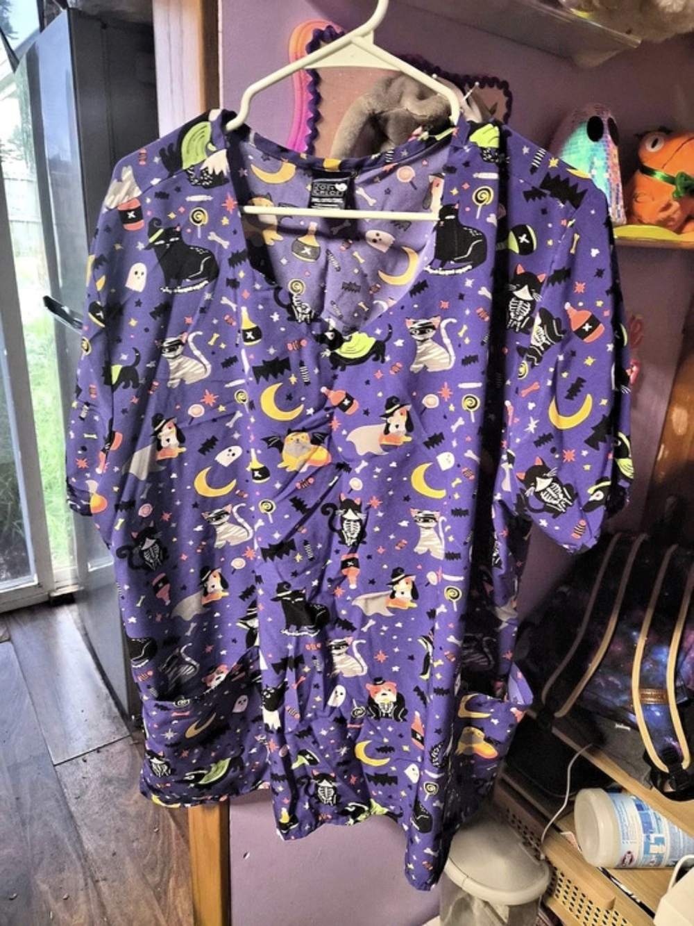 Zoe + Chloe Halloween Print Blouse in Purple & Black 3XL/3T/3XG Like New